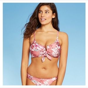 Juniors' V Wire Tie-Front Bralette Floral …